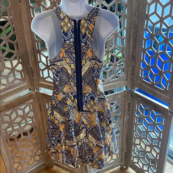 Geometric Patterned Halter Back Skater dress - Picture 2 of 7